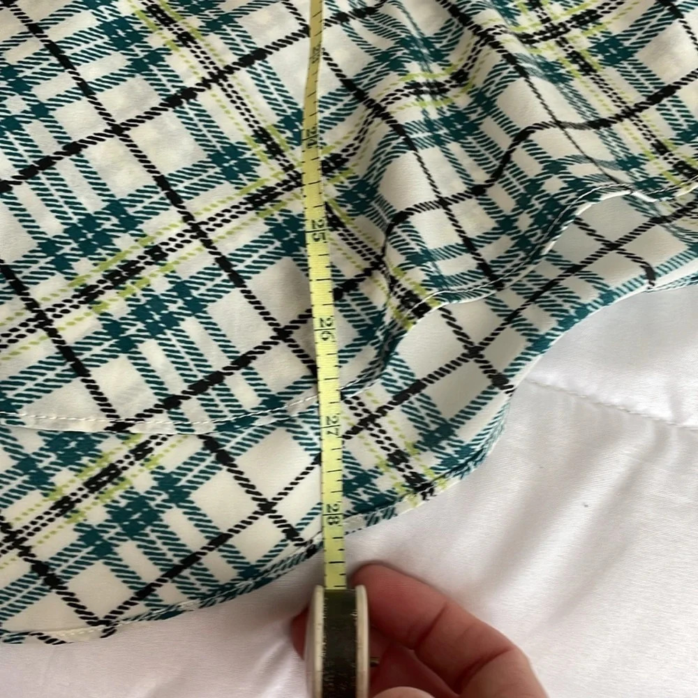 Emaline Sz XL plaid v neck dressy tank. Black. Aqua. Measurements in pics. - Picture 6 of 7